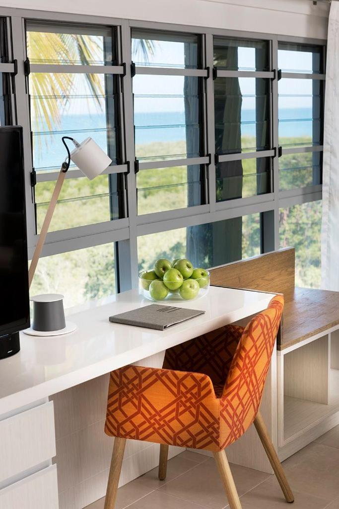 Mangrove Hotel Broome Exteriör bild