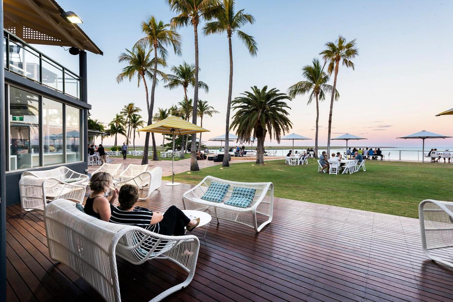 Mangrove Hotel Broome Exteriör bild