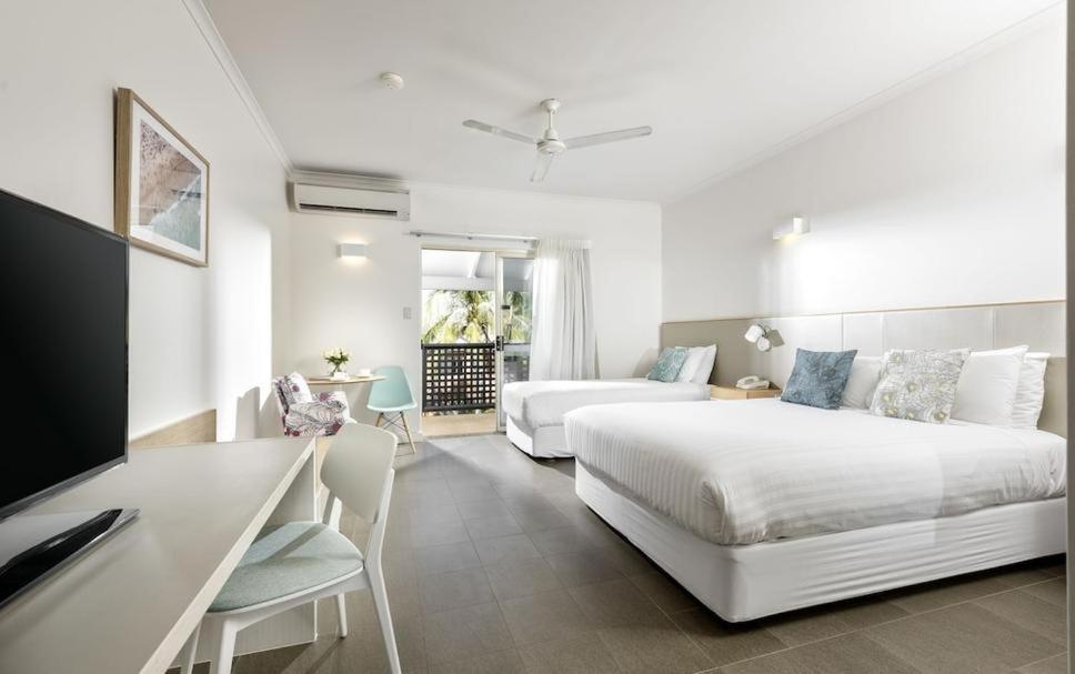 Mangrove Hotel Broome Exteriör bild