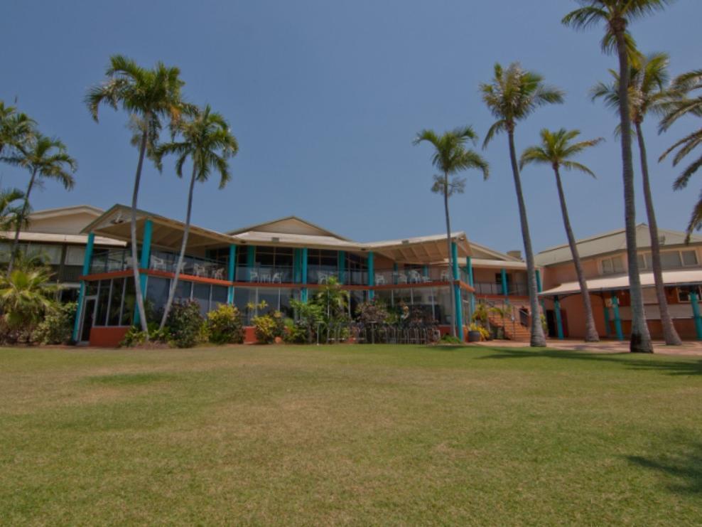 Mangrove Hotel Broome Exteriör bild