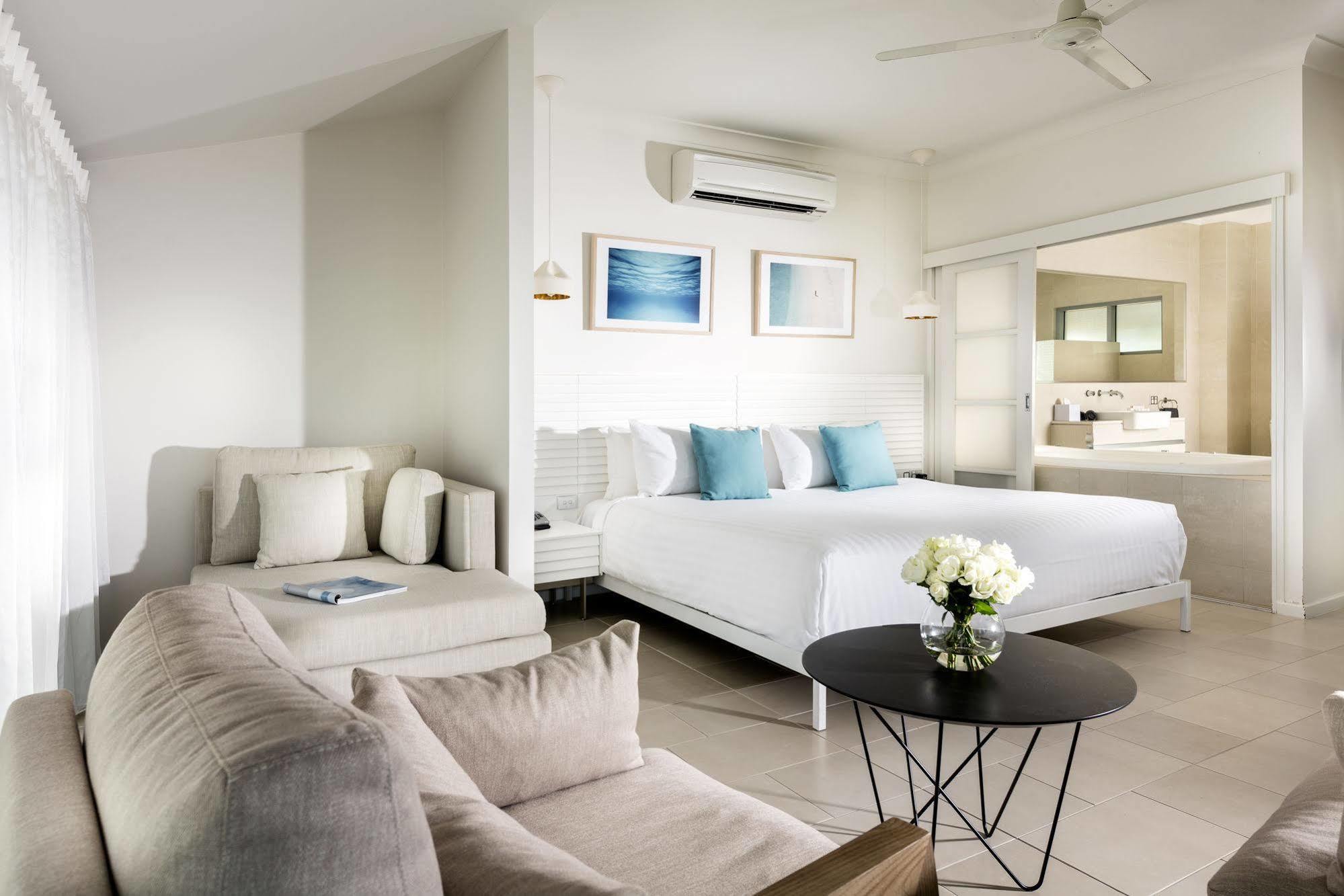 Mangrove Hotel Broome Exteriör bild