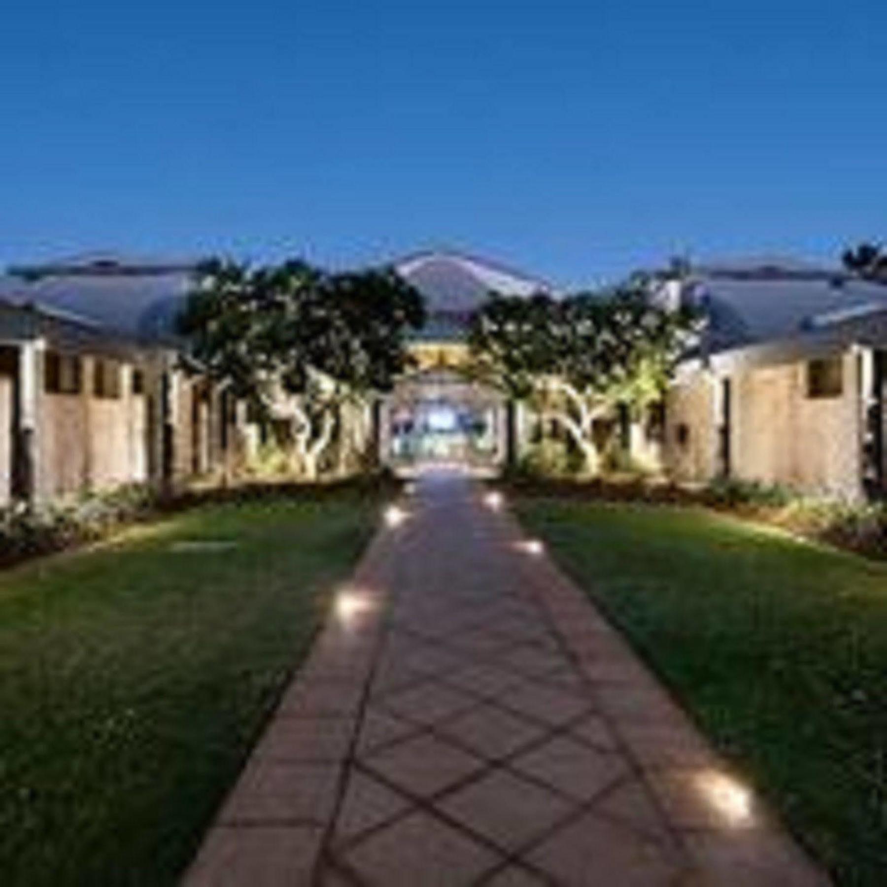 Mangrove Hotel Broome Exteriör bild