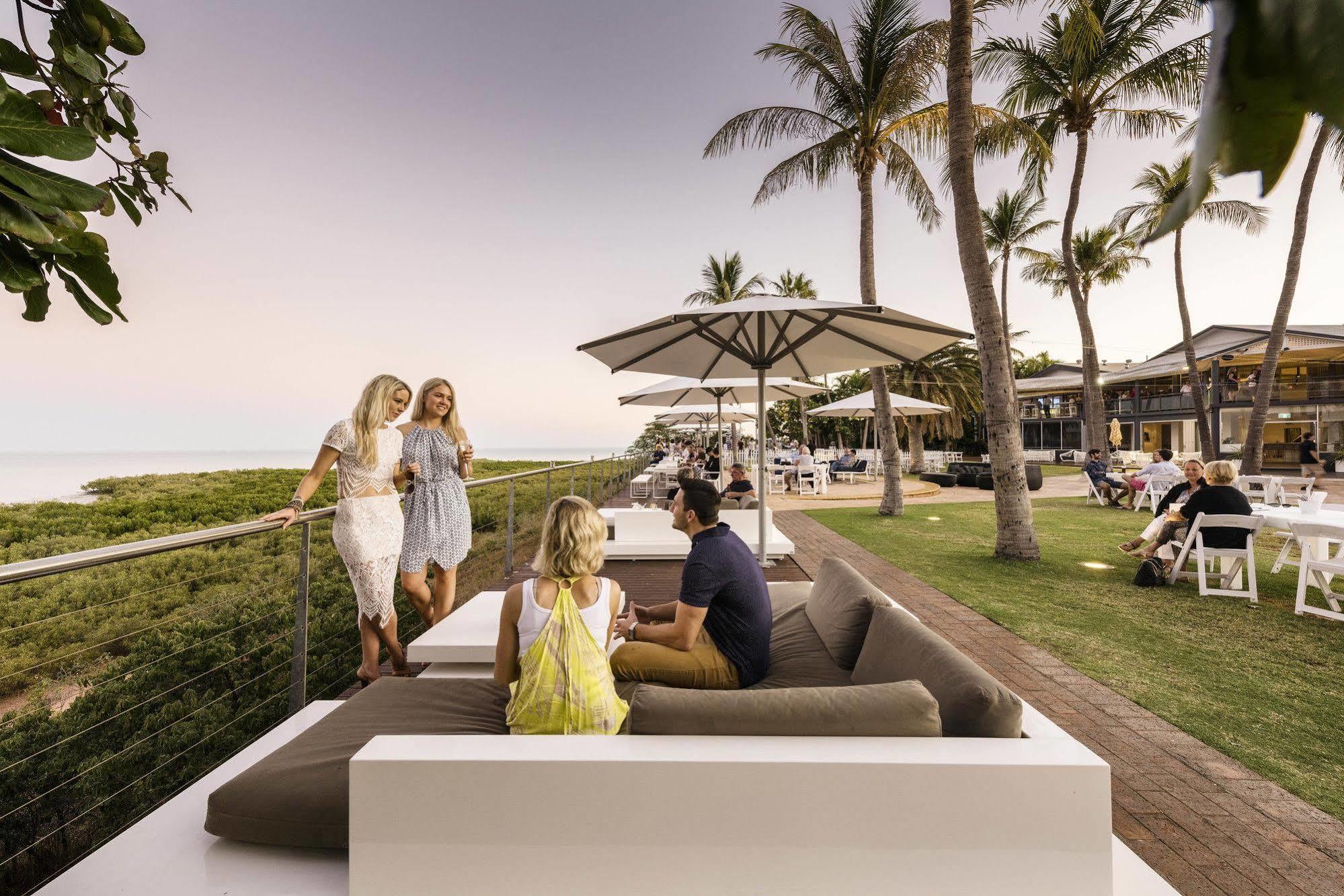 Mangrove Hotel Broome Exteriör bild